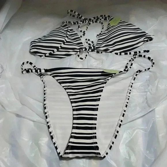 ☆☆☆Bikini black/white - Picture 1 of 5